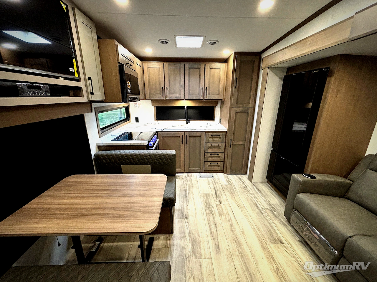 2026 KZ Durango Half-Ton D232MLD Photo 4