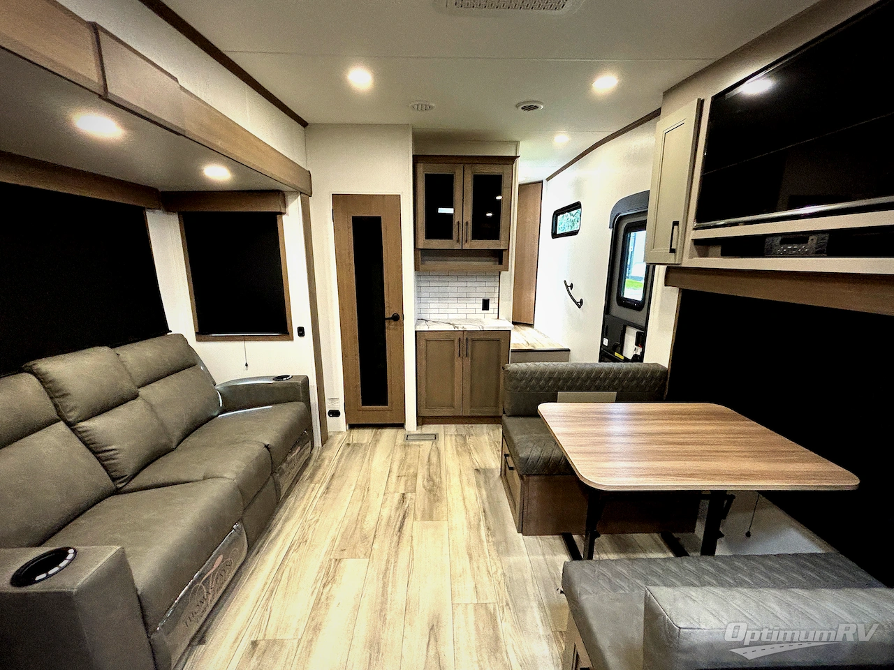2026 KZ Durango Half-Ton D232MLD Photo 5