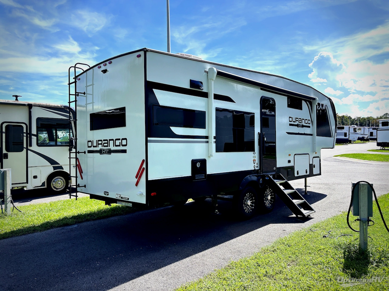 2026 KZ Durango Half-Ton D232MLD Photo 2