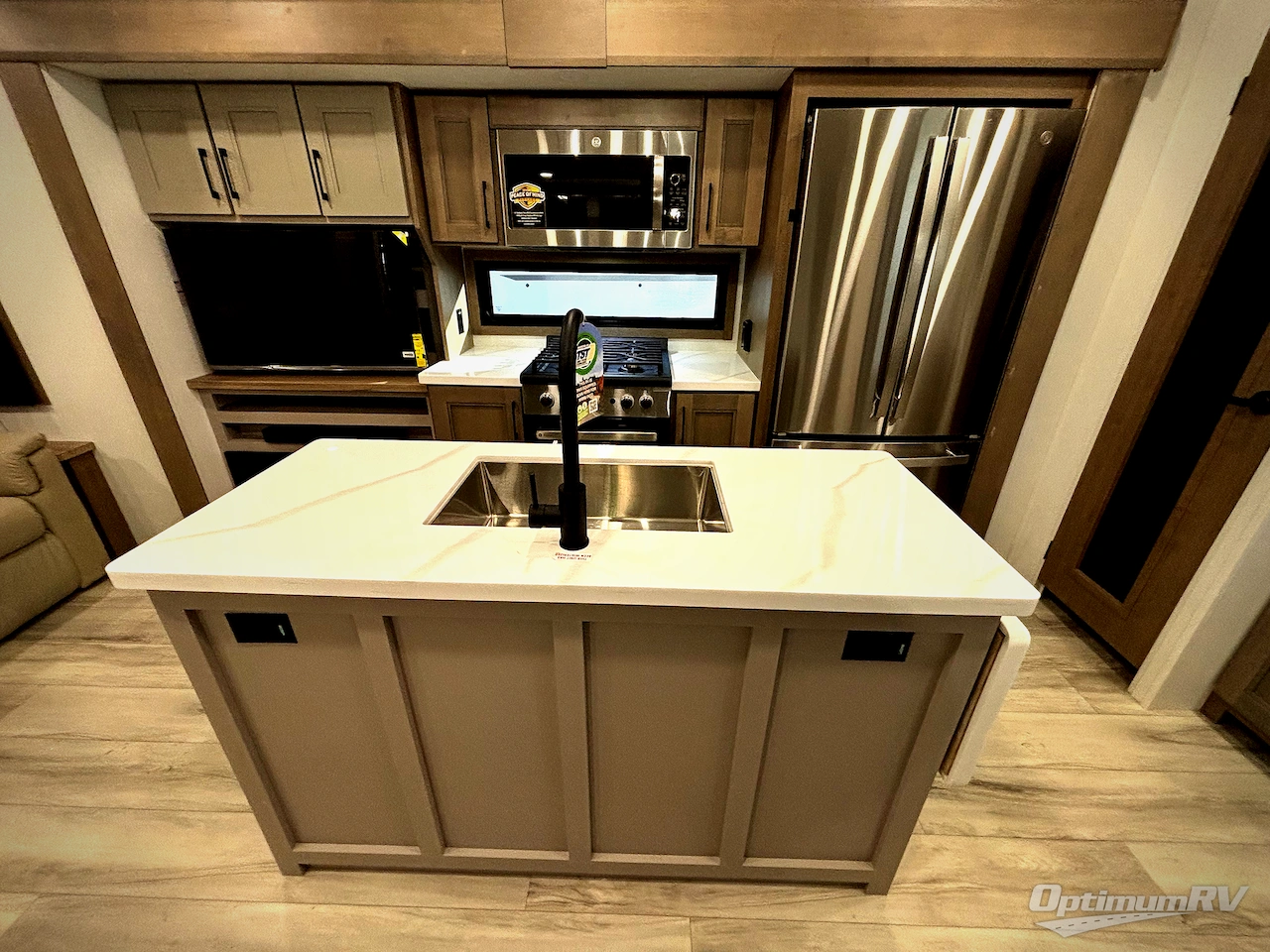 2026 KZ Durango D301RLT Photo 5