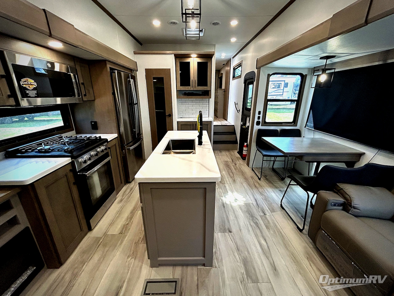 2026 KZ Durango D341RPT Photo 5