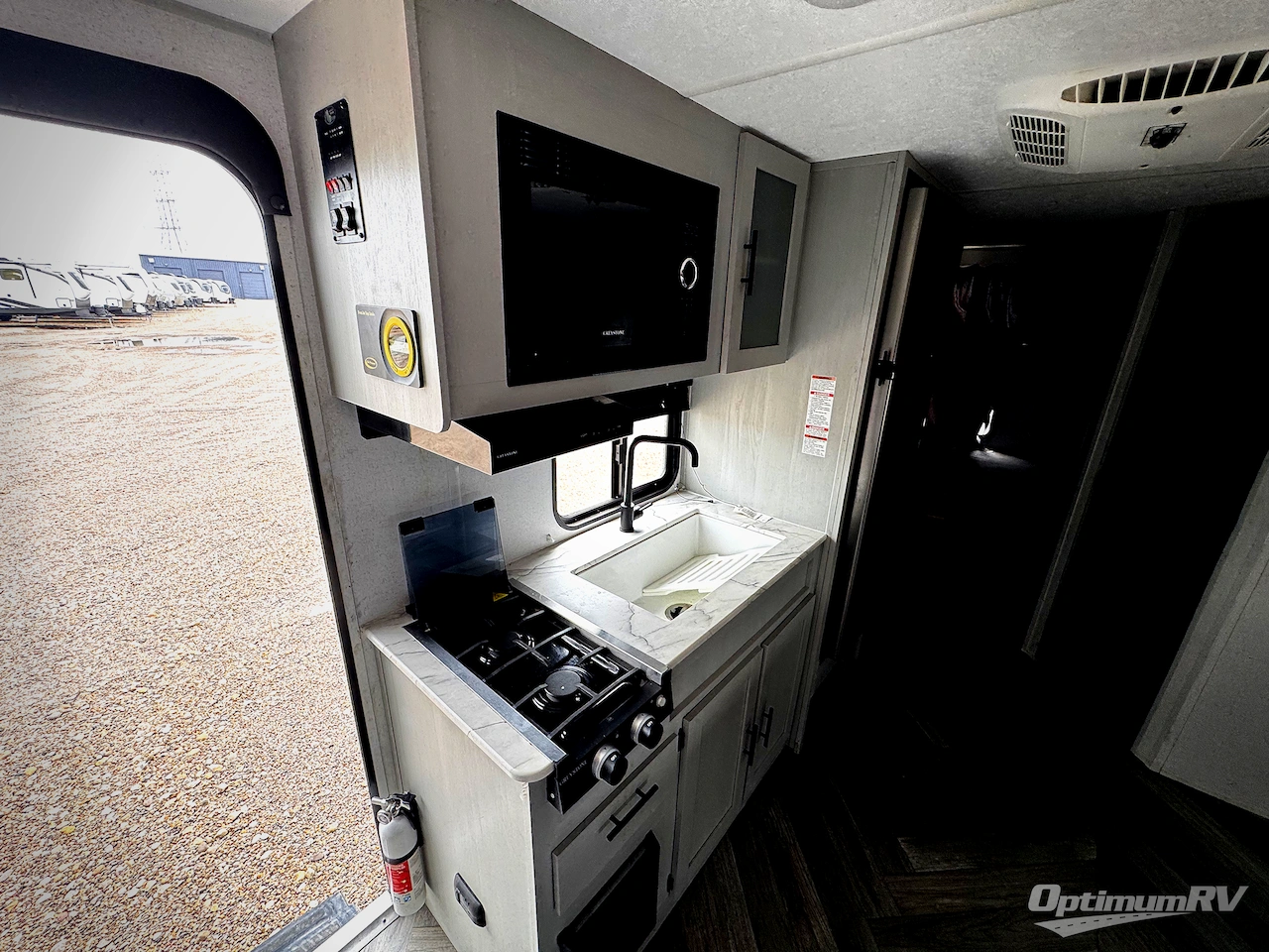 2022 Forest River Wildwood FSX 170BHSKX Photo 6