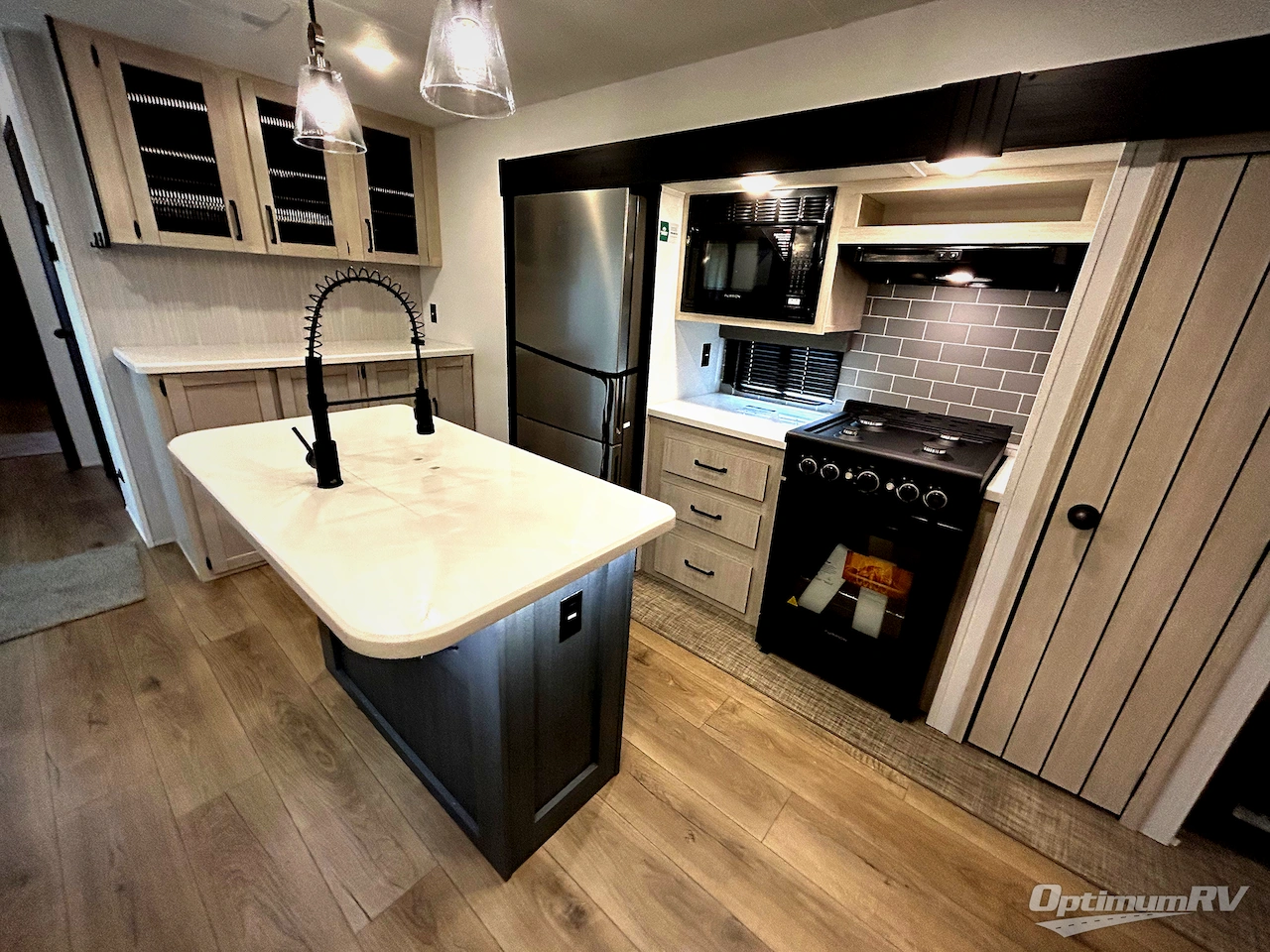 2026 Forest River Puma Vista 37PFL Photo 8