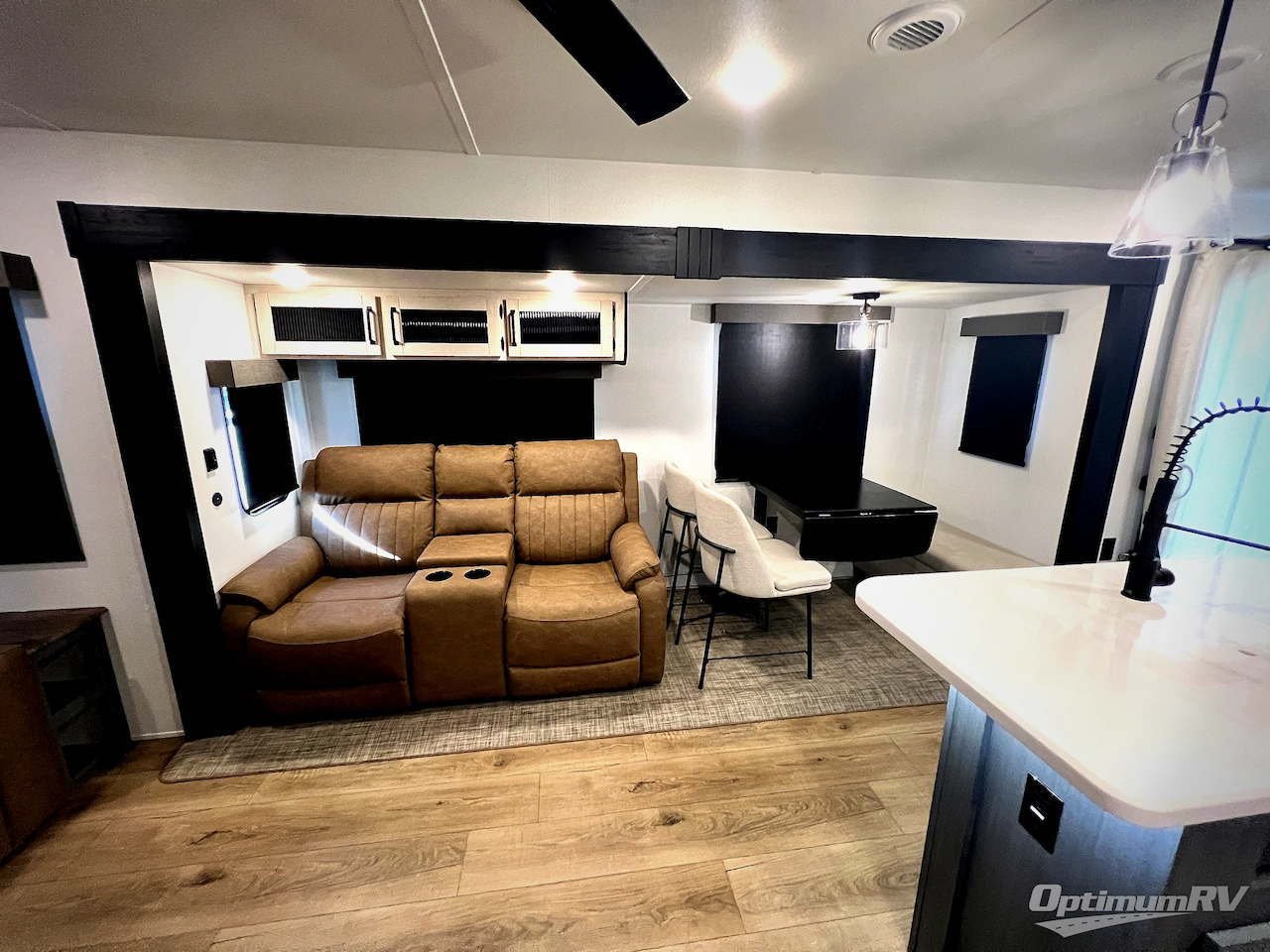 2026 Forest River Puma Vista 37PFL Photo 6