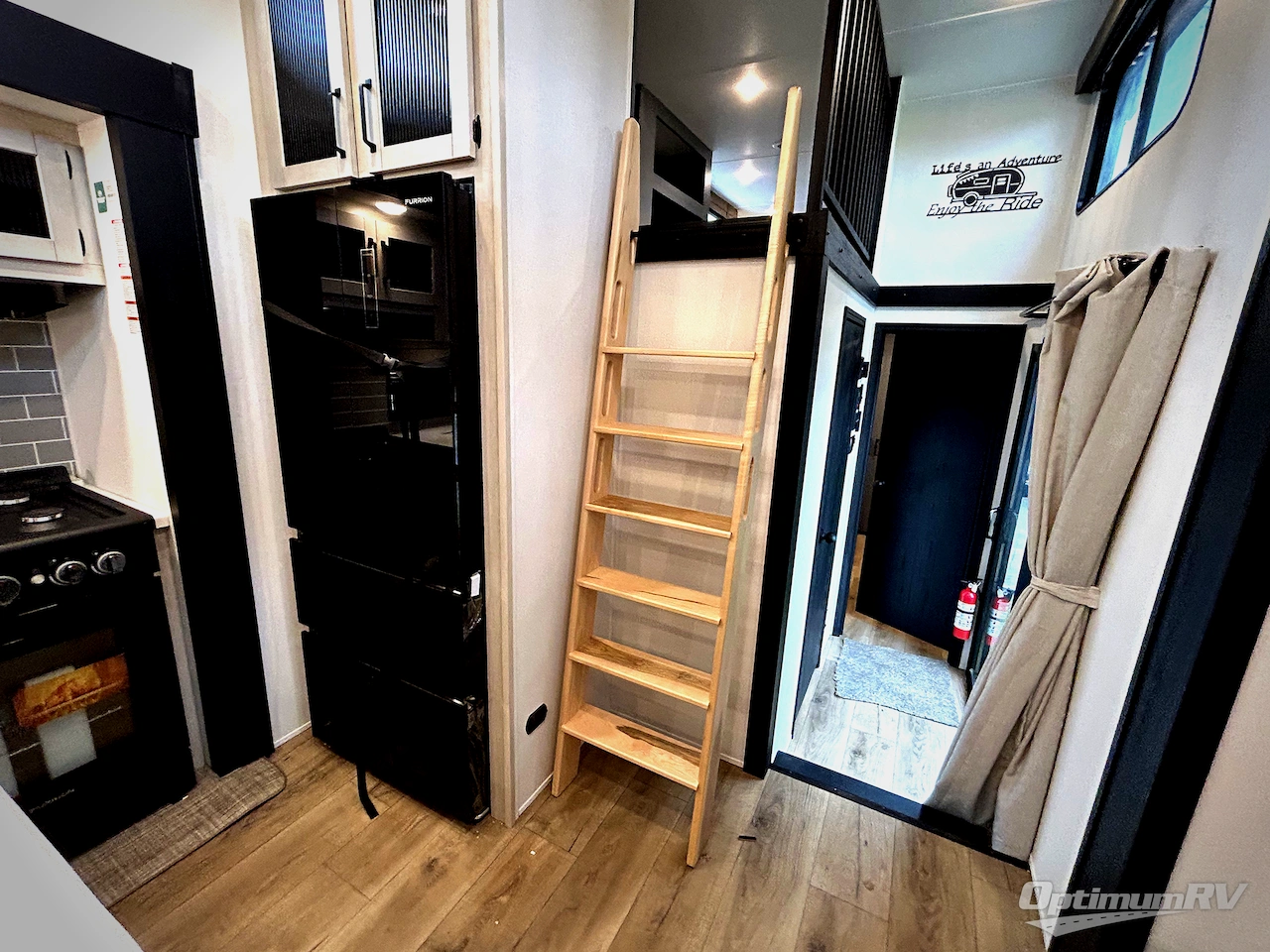 2026 Forest River Puma Vista 421LFT Photo 14