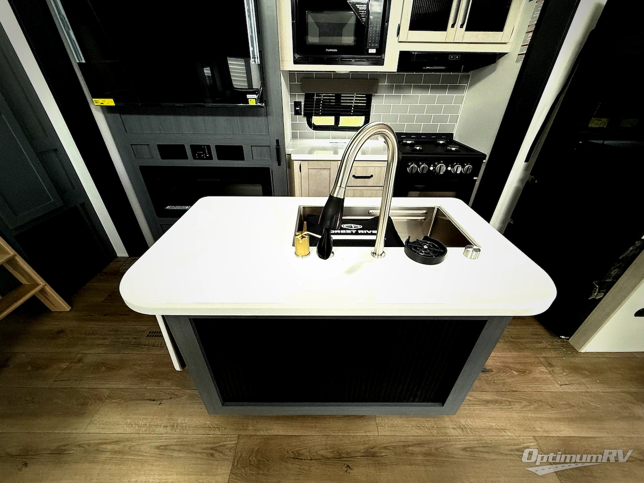 2026 Forest River Puma Vista 421LFT Photo 10