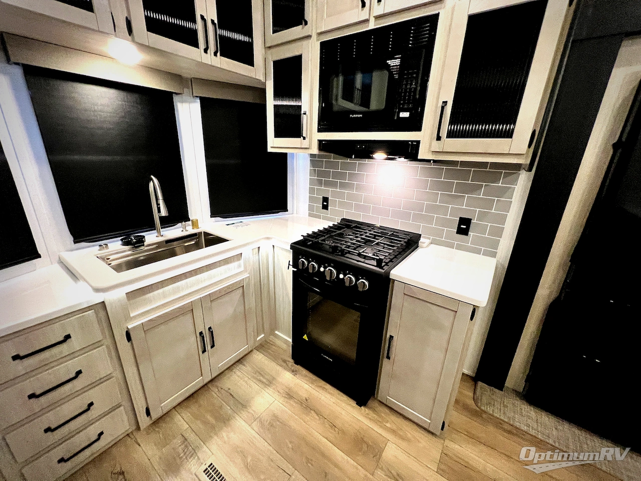 2026 Forest River Puma Vista 403LFT Photo 15