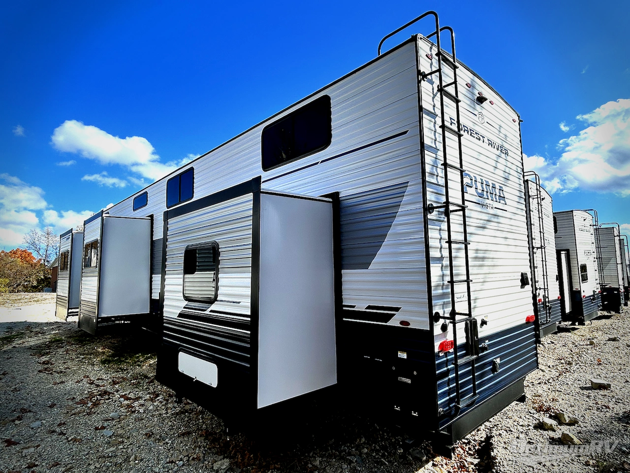 2026 Forest River Puma Vista 403LFT Photo 2