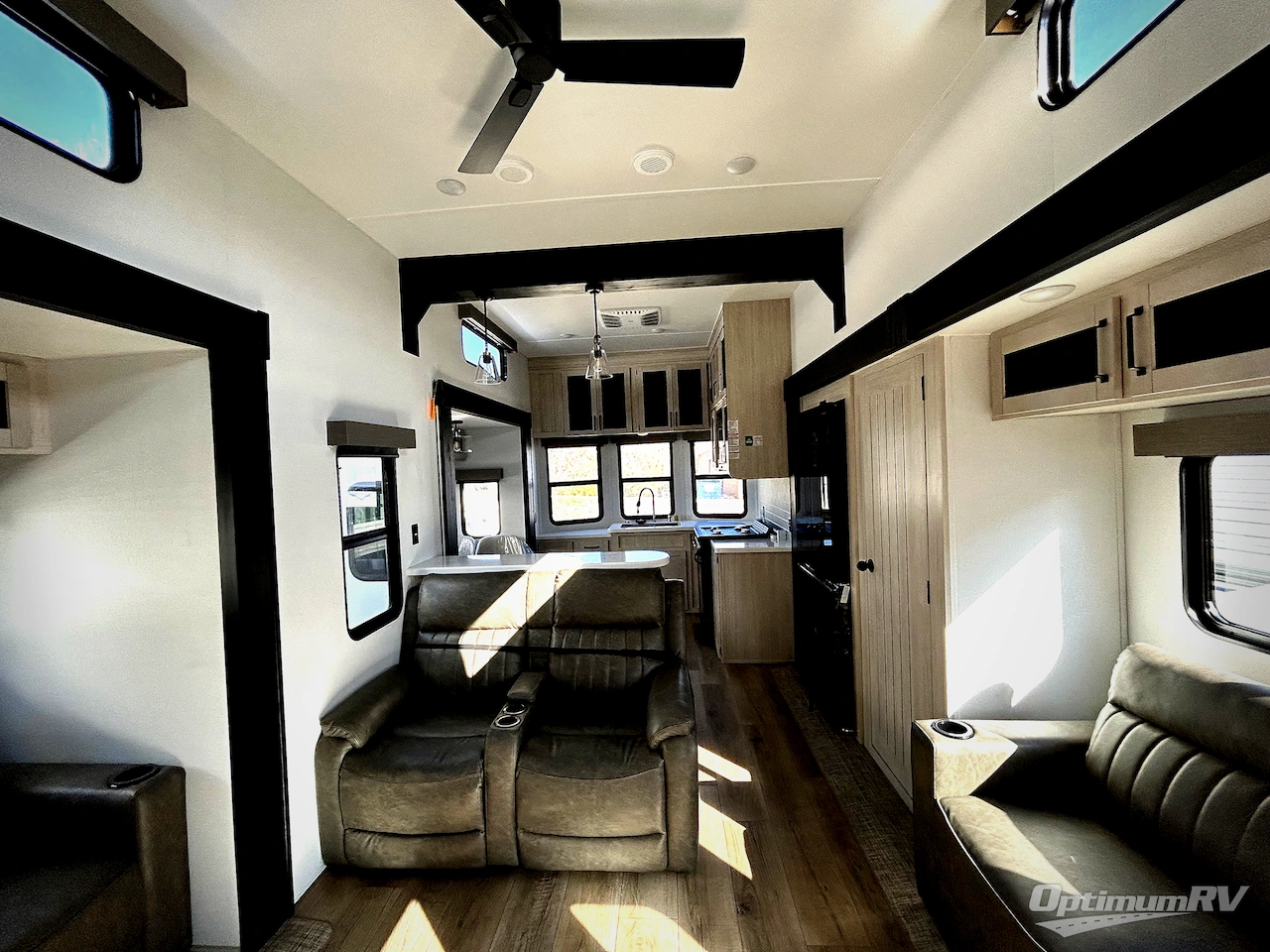 2026 Forest River Puma Vista 403LFT Photo 5