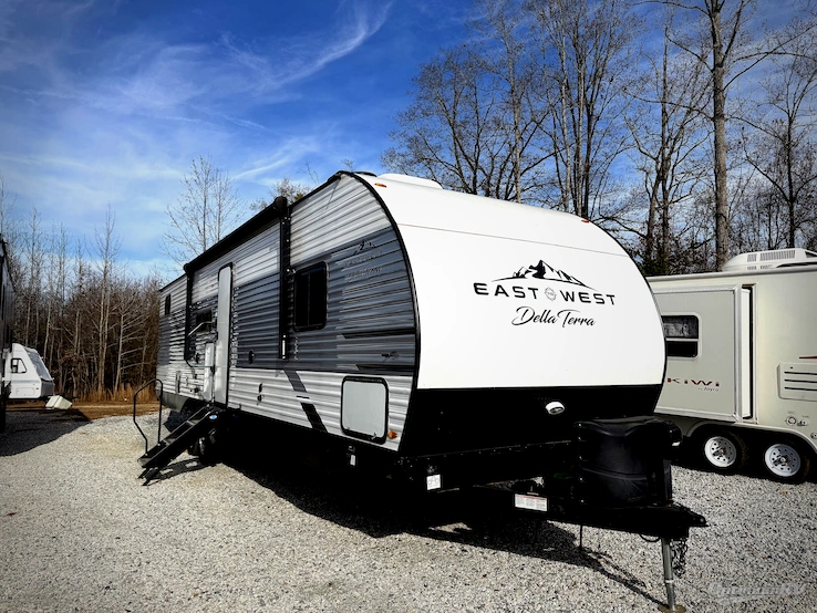 2023 East To West Della Terra 291BH RV Photo 1