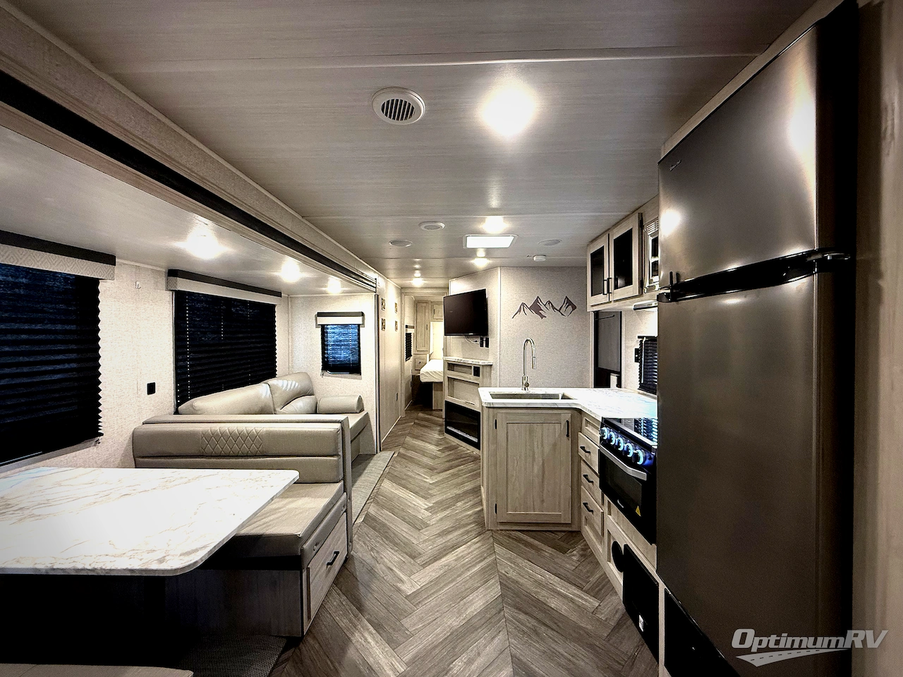 2023 East To West Della Terra 291BH Photo 5