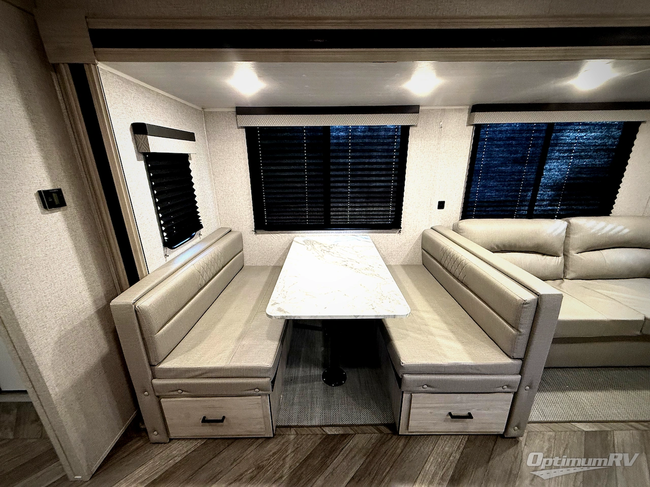 2023 East To West Della Terra 291BH Photo 8