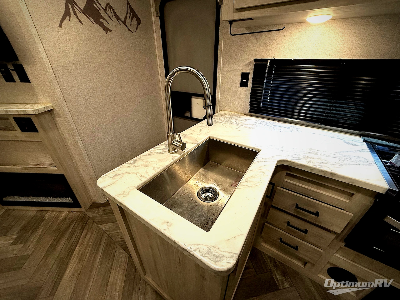 2023 East To West Della Terra 291BH Photo 10