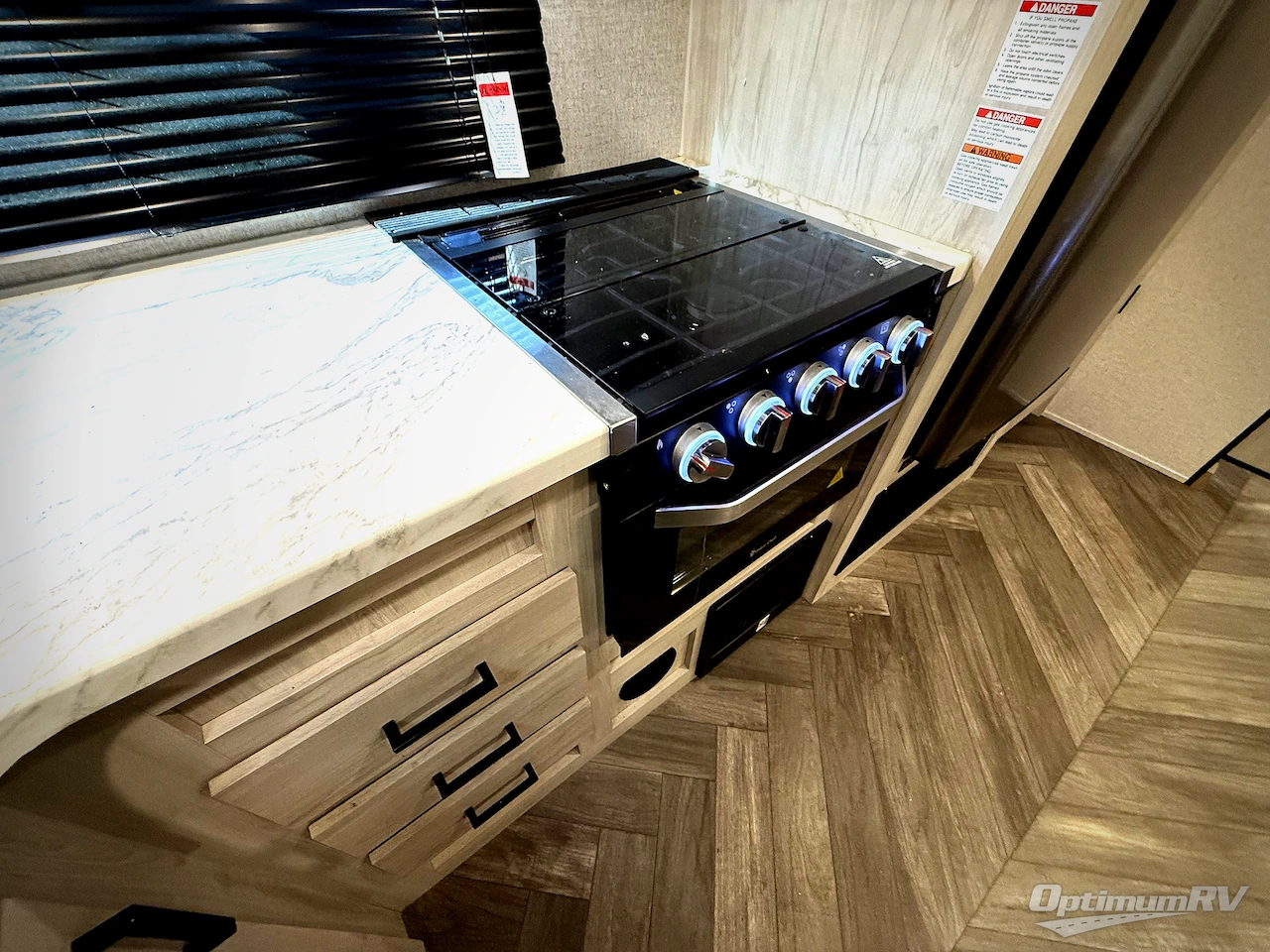 2023 East To West Della Terra 291BH Photo 11