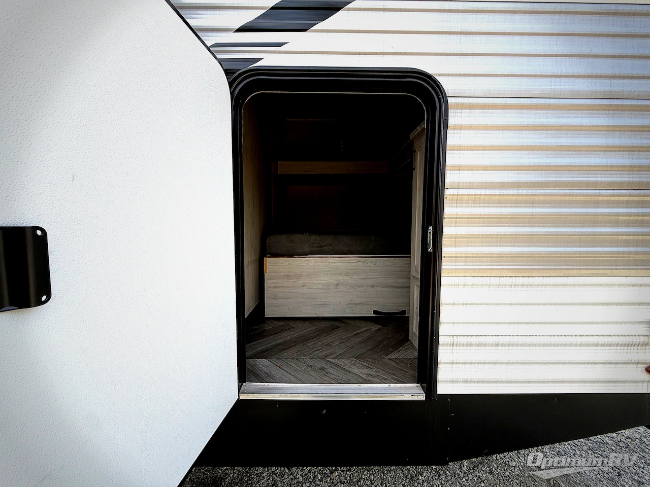 2023 East To West Della Terra 291BH Photo 28