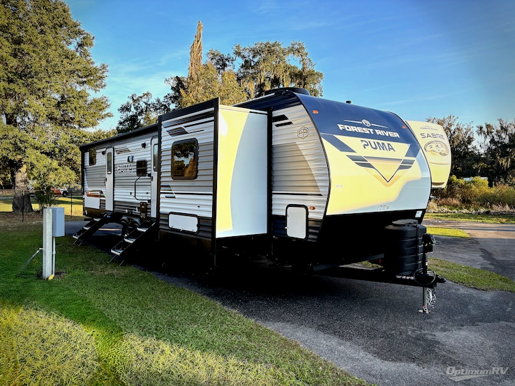 2026 Palomino Puma 32BHQS RV Photo 1