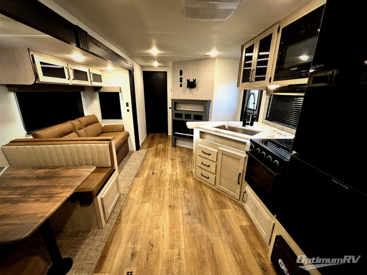 2026 Palomino Puma 32BHQS Photo 4