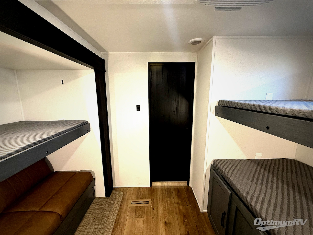 2026 Palomino Puma 32BHQS Photo 19