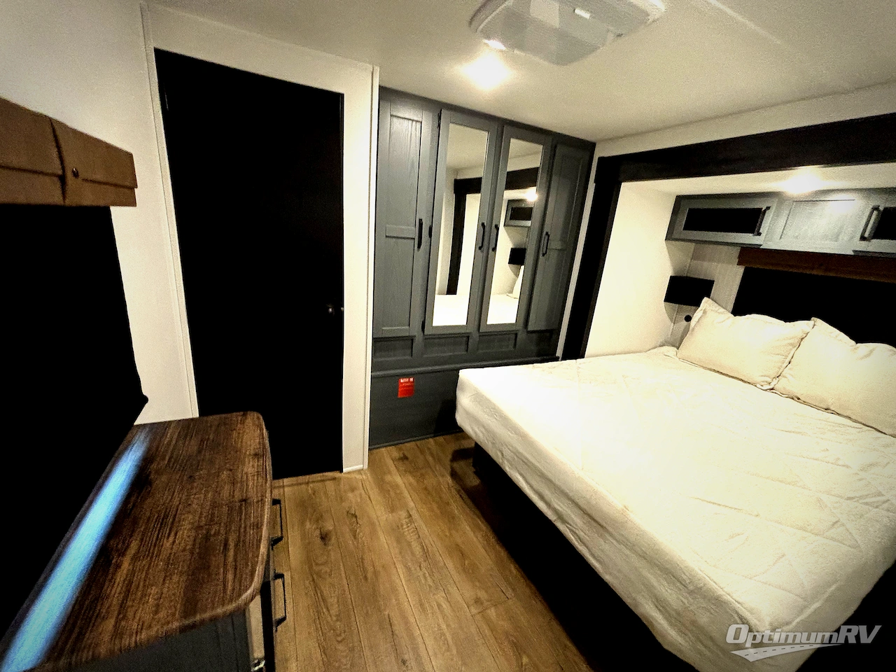 2026 Forest River Puma 32BHQS Photo 8