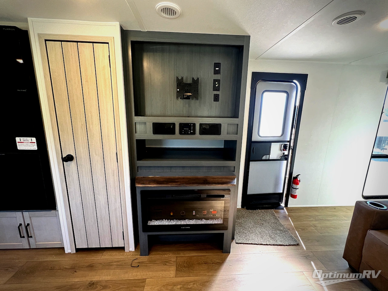 2026 Palomino Puma 31FKRK Photo 8