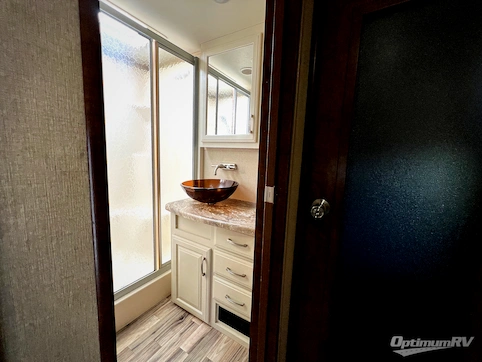 2014 Grand Design Solitude 369RL RV Photo 4