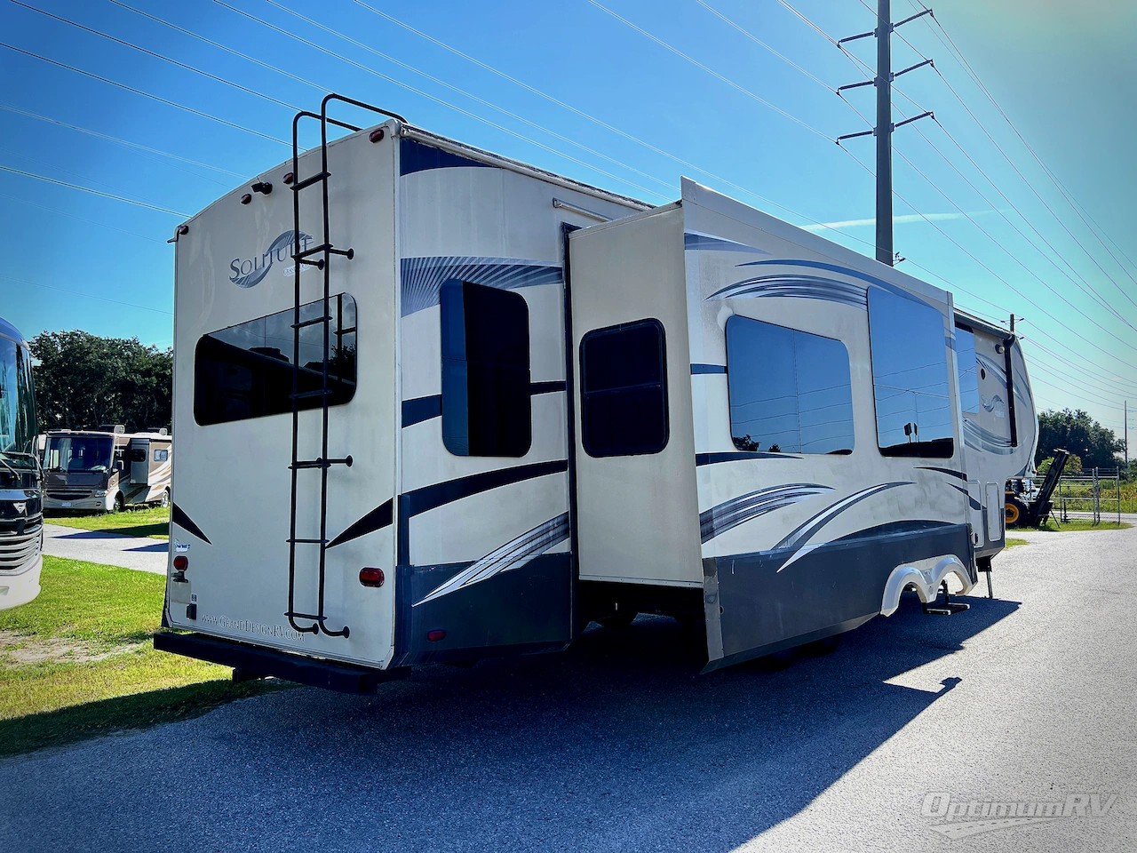 2014 Grand Design Solitude 369RL Photo 3