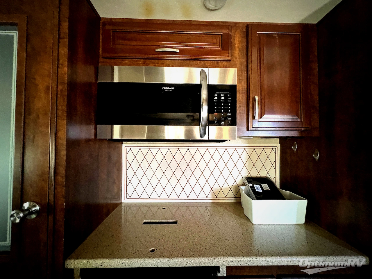 2014 Grand Design Solitude 369RL Photo 13