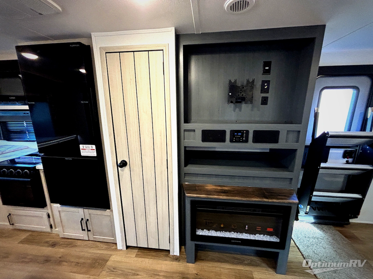 2026 Palomino Puma 31FKRK Photo 10