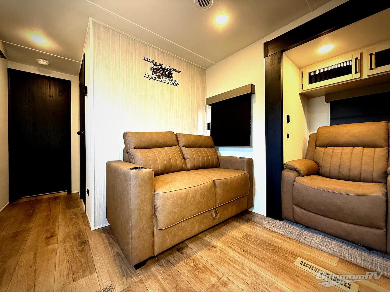 2026 Palomino Puma 31FKRK Photo 6