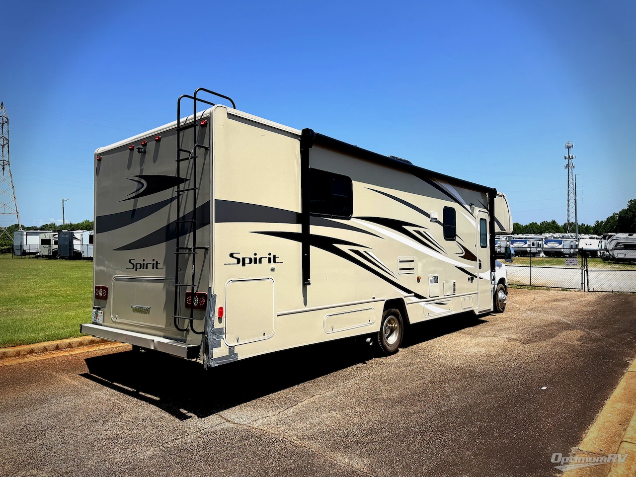 2025 Winnebago Spirit 31K Photo 2