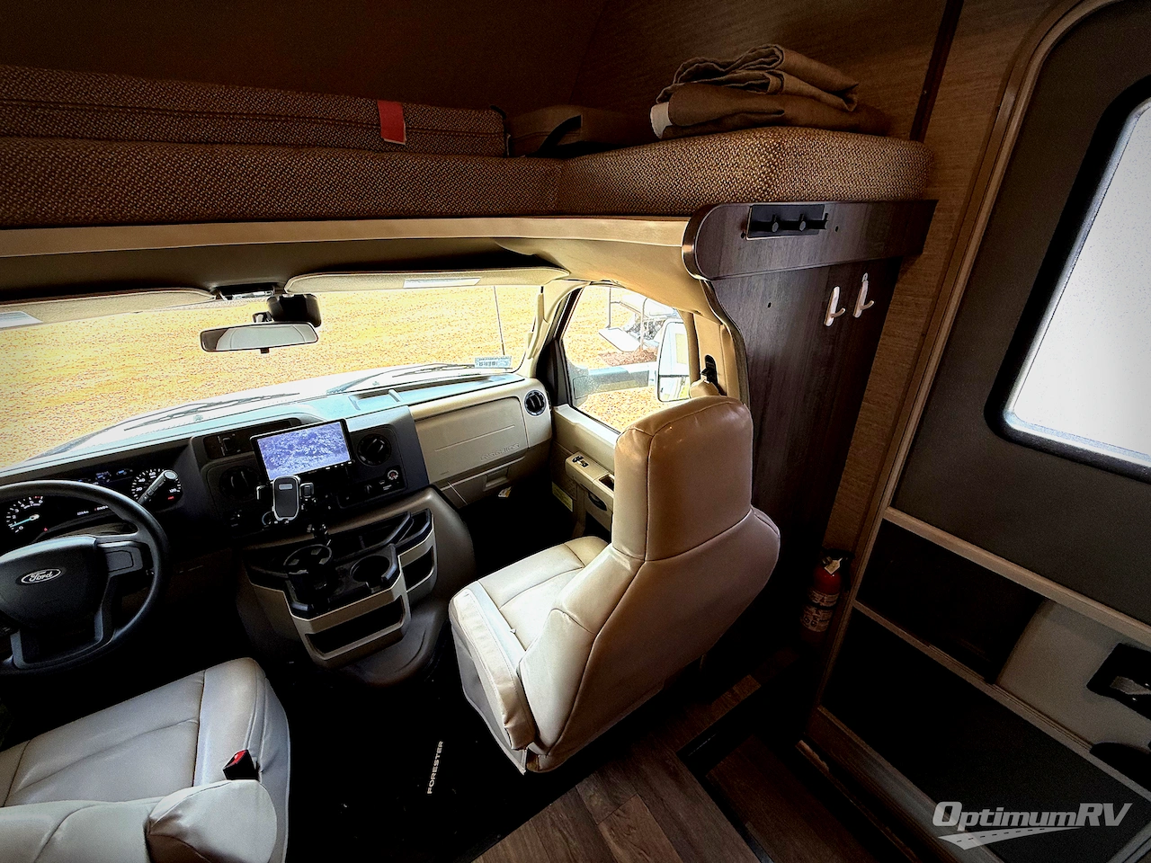 2025 Winnebago Spirit 31K Photo 8