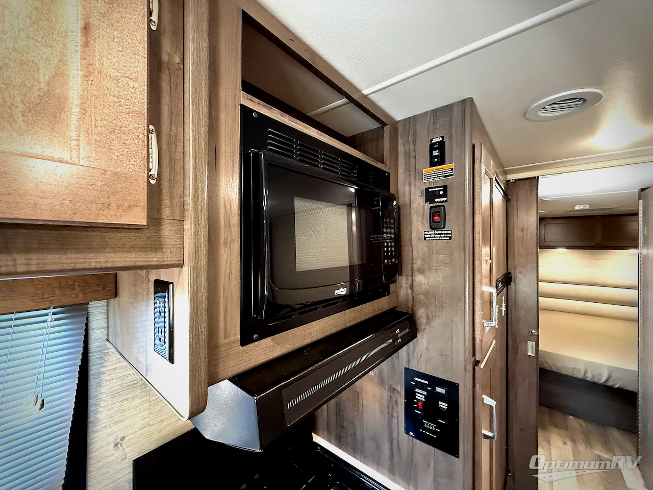 2025 Winnebago Spirit 31K Photo 16