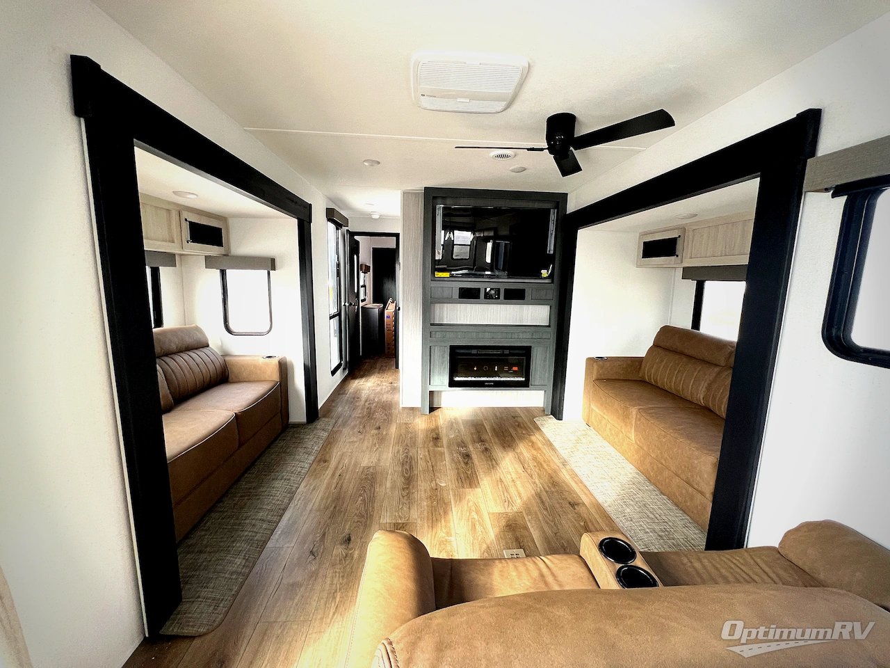 2026 Palomino Puma Destination 39FKL Photo 4