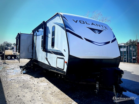 Used 2021 CrossRoads Volante 34RE Featured Photo