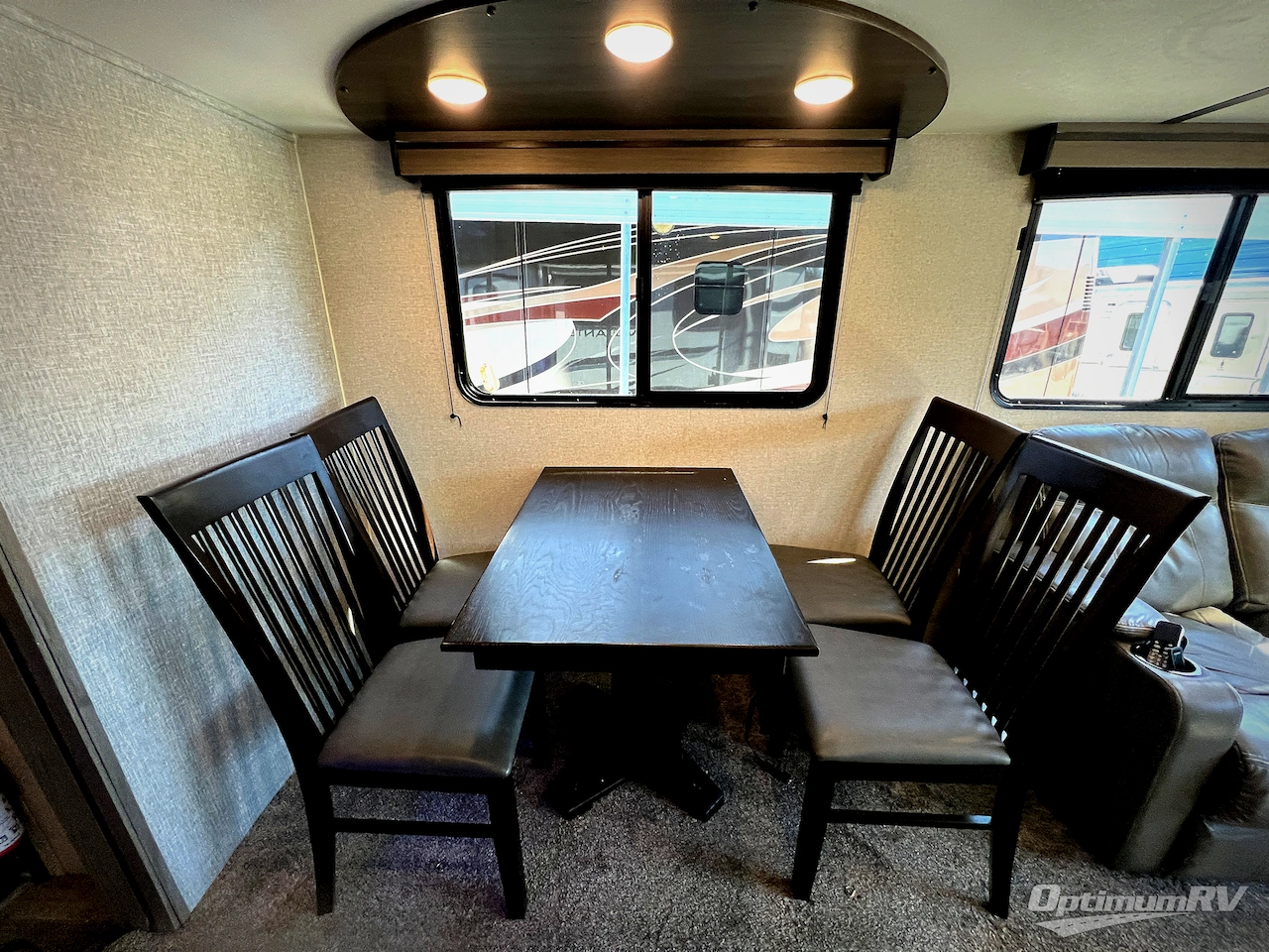 2021 CrossRoads Volante 34RE Photo 9