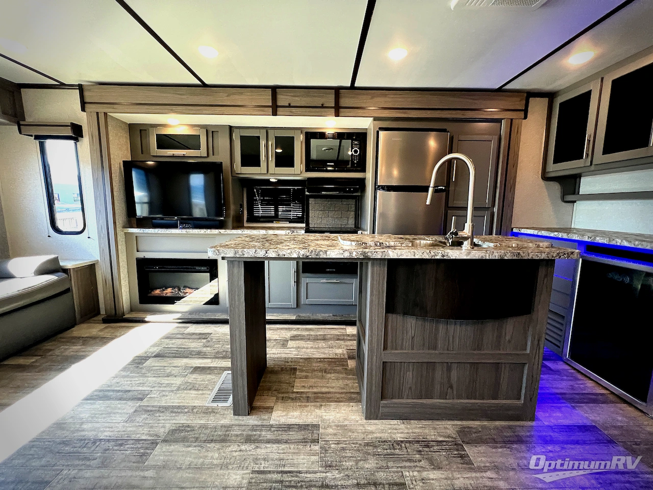 2021 CrossRoads Volante 34RE Photo 10