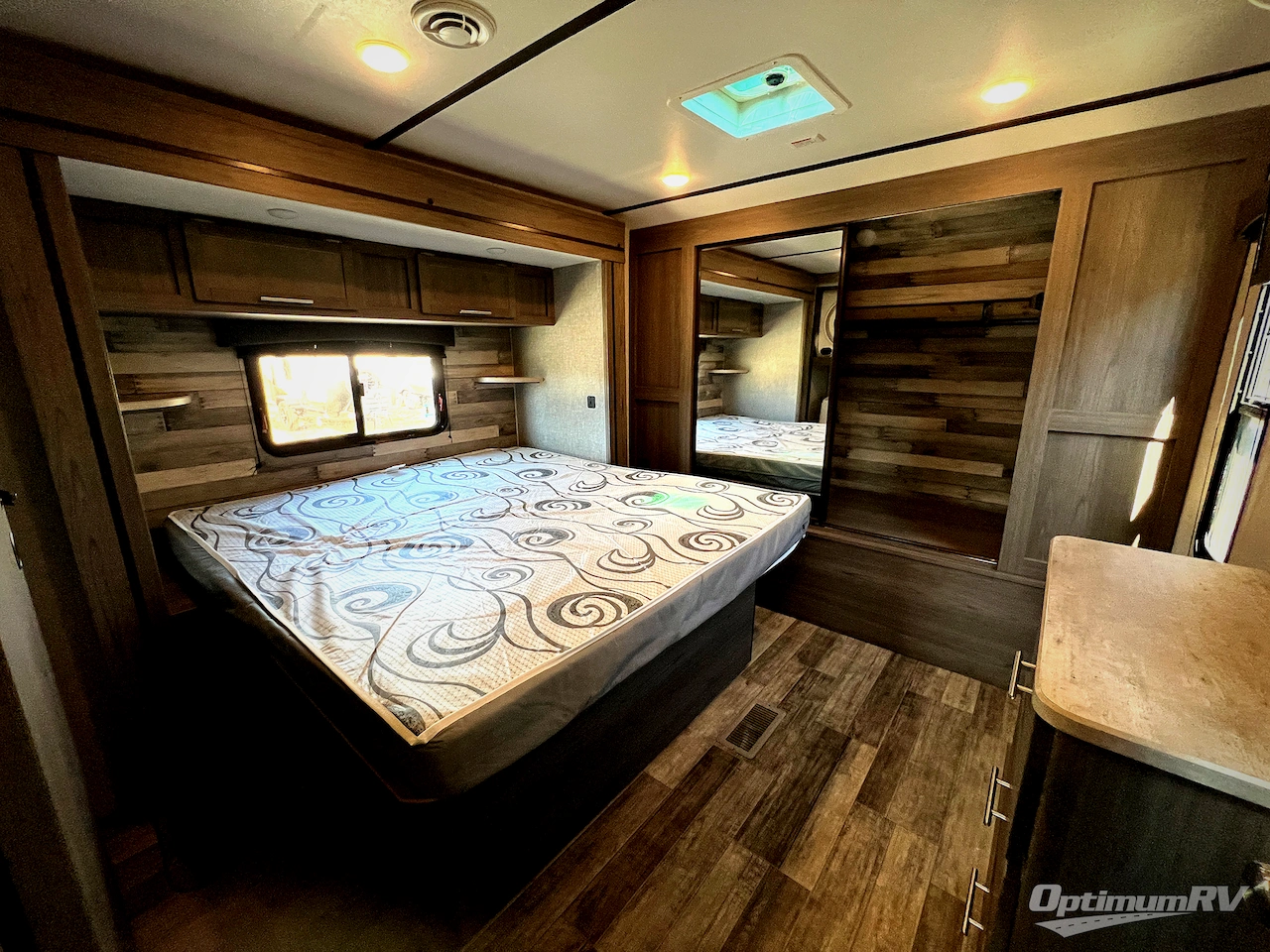 2021 CrossRoads Volante 34RE Photo 19