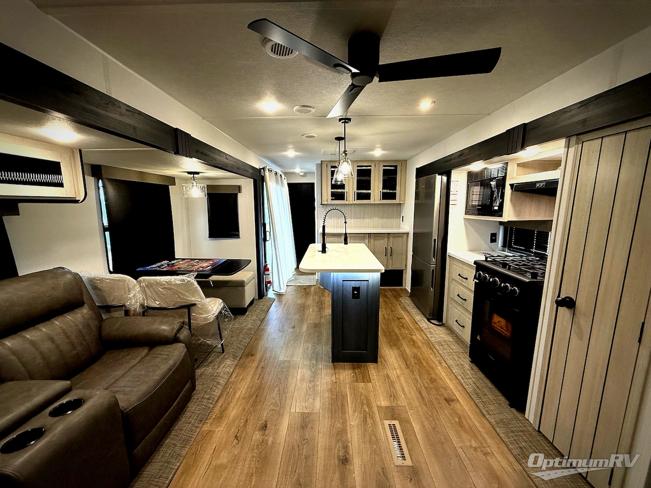 2026 Forest River Puma Vista 37PFL Photo 5