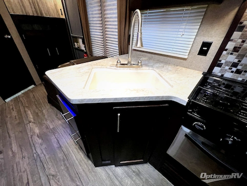 2017 Forest River Cherokee Grey Wolf 24RK RV Photo 3