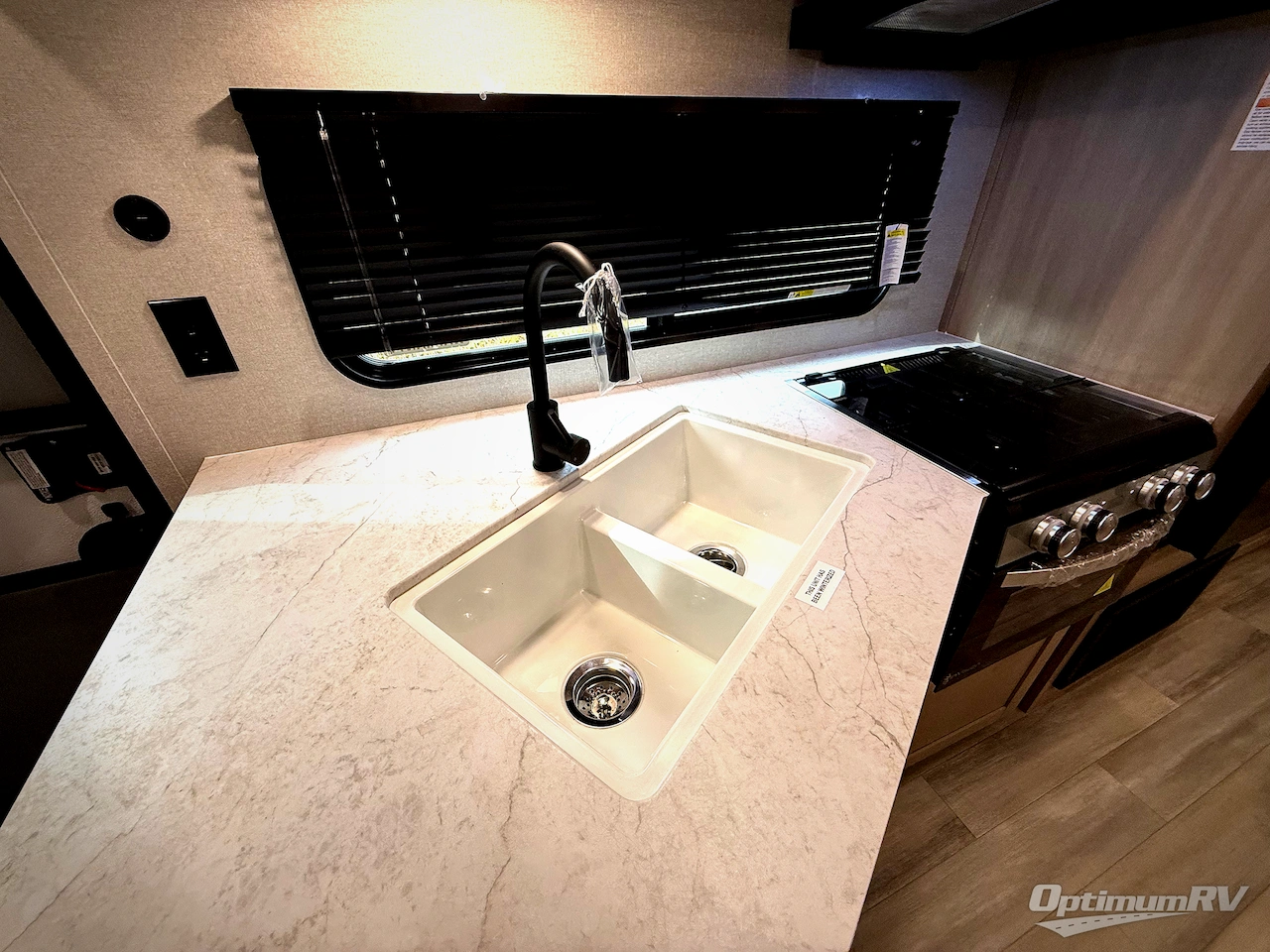 2026 Heartland Prowler 2802BHS Photo 10