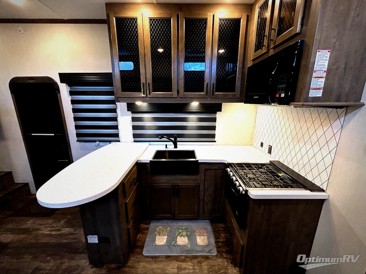 2022 Forest River Sabre 37FLL Photo 6