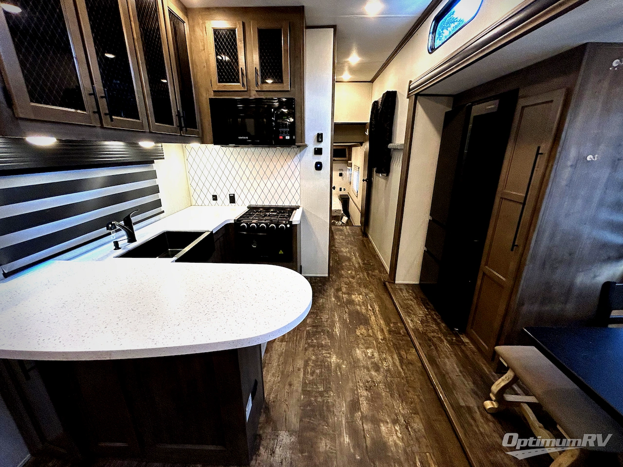 2022 Forest River Sabre 37FLL Photo 4