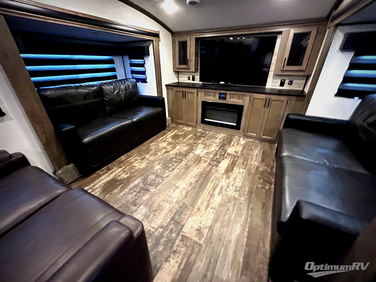 2022 Forest River Sabre 37FLL Photo 8