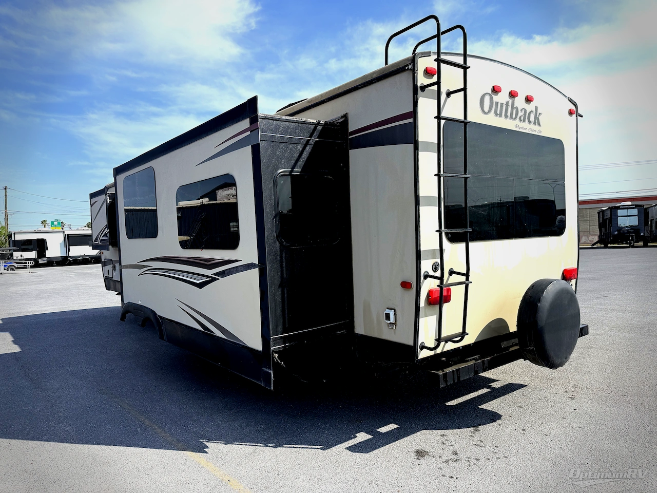 2015 Keystone Outback 298RE Photo 3