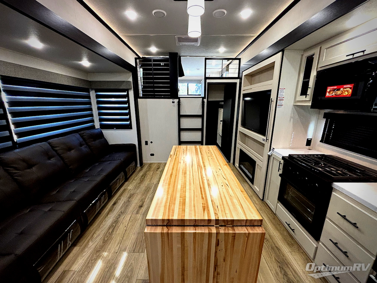 2026 Forest River Sabre photo 4