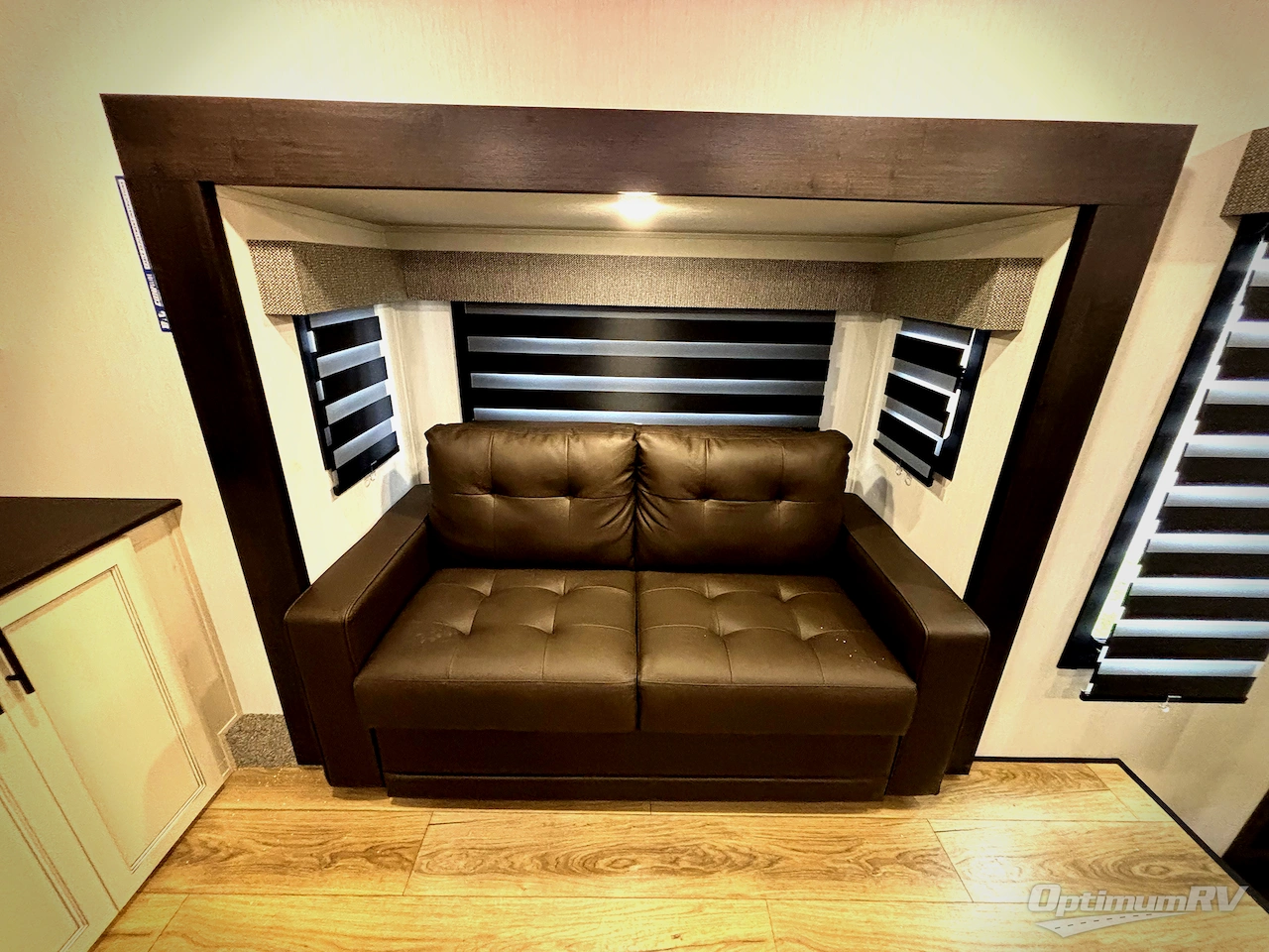 2026 Forest River Sabre 37FLH Photo 9