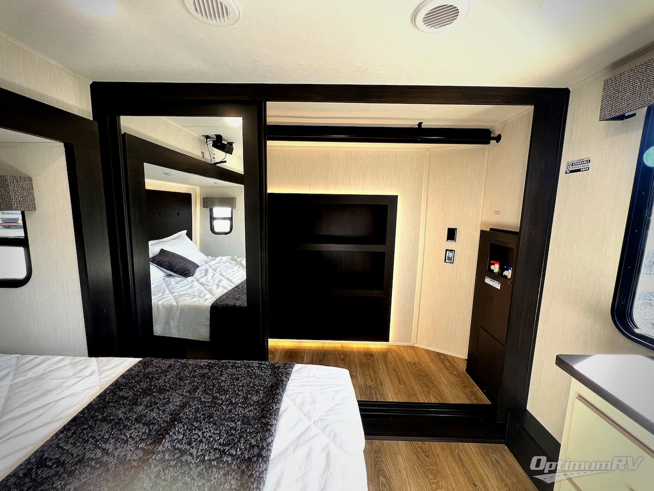 2026 Forest River Cherokee Sabre 36DBB Photo 23