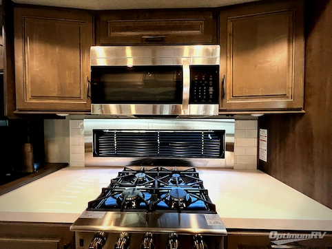 2022 Grand Design Solitude 310GK RV Photo 3