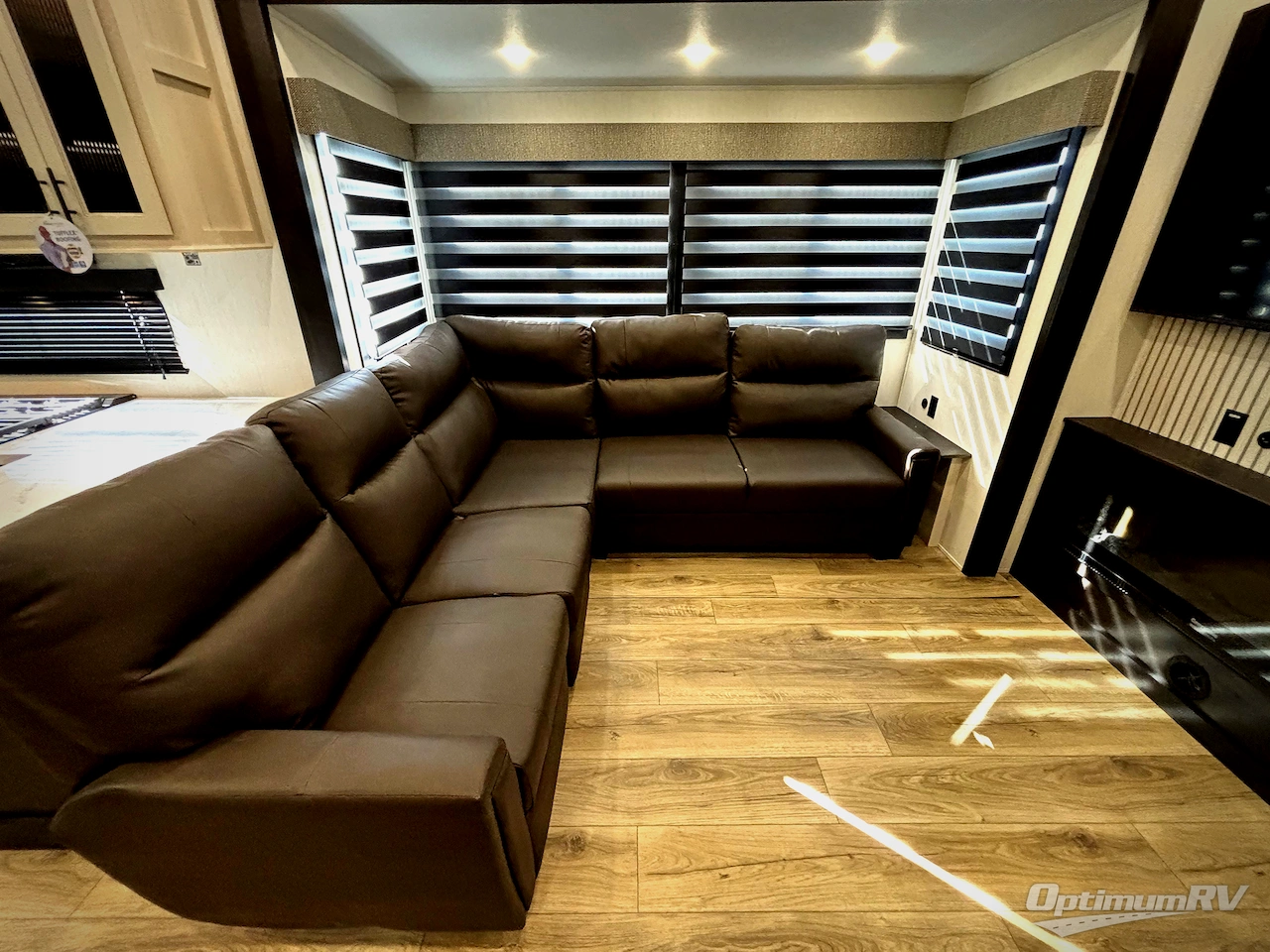 2026 Forest River Cherokee Sabre 36EST Photo 19