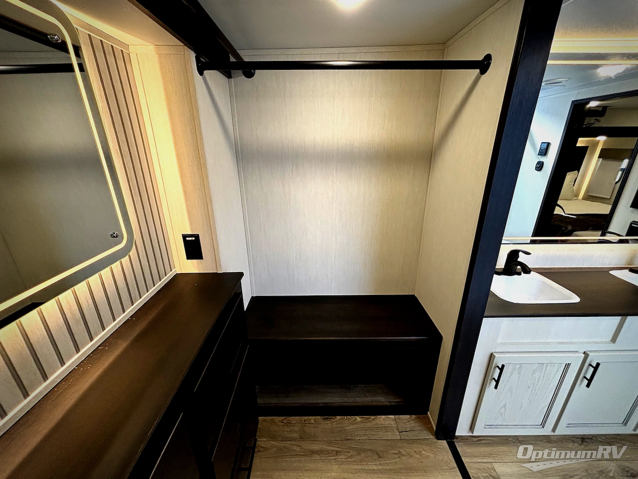 2026 Forest River Cherokee Sabre 36EST Photo 10